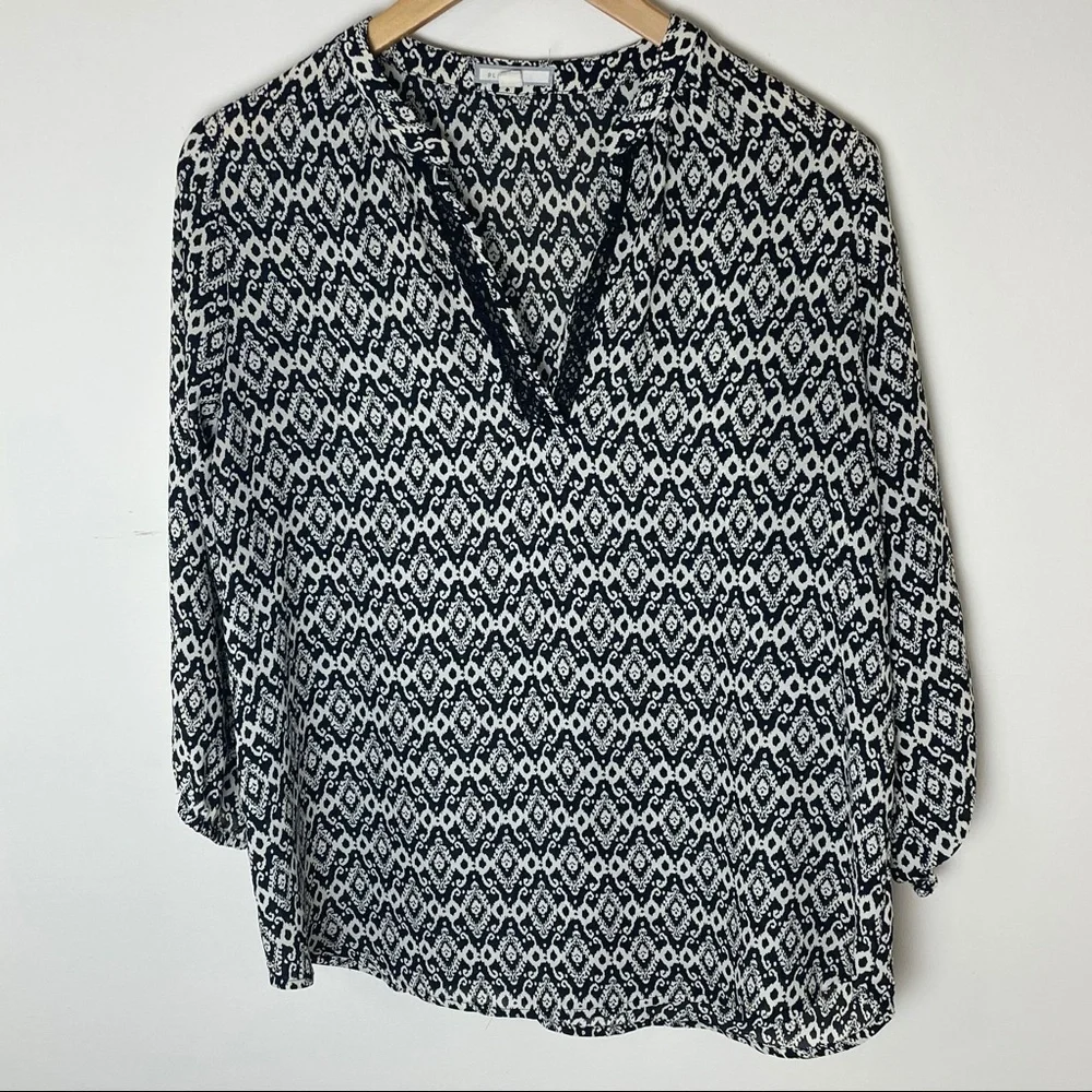 Pleione by Anthro Black and White Top Size Medium - Picture 1 of 4